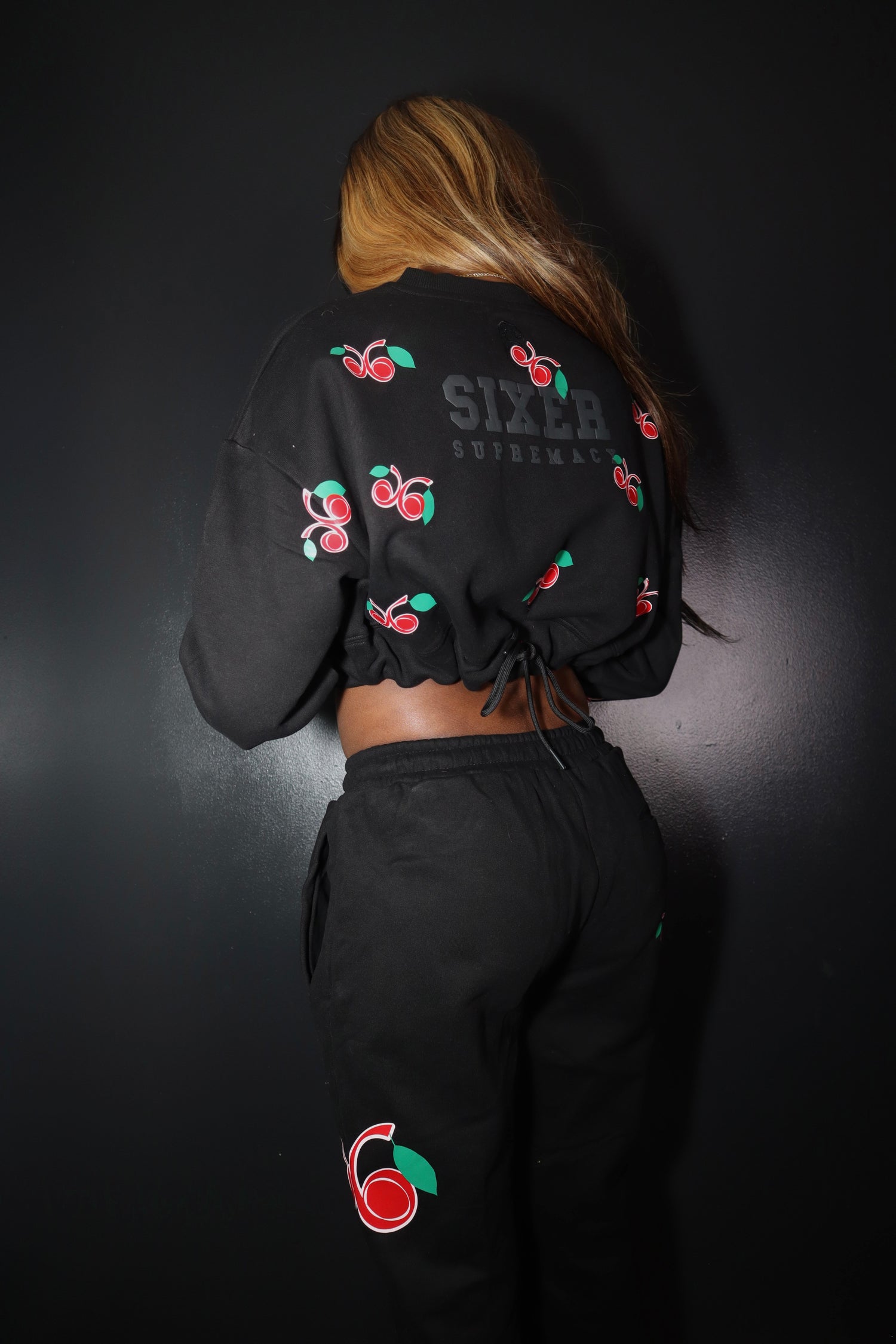 "MERRY CHERRY" CROPPED HOODIE